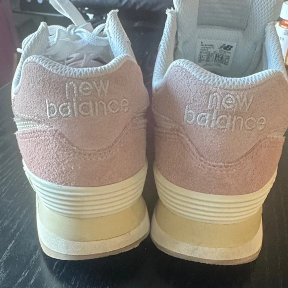 New Balance 574 White and Pink Sneakers - Picture 5 of 5